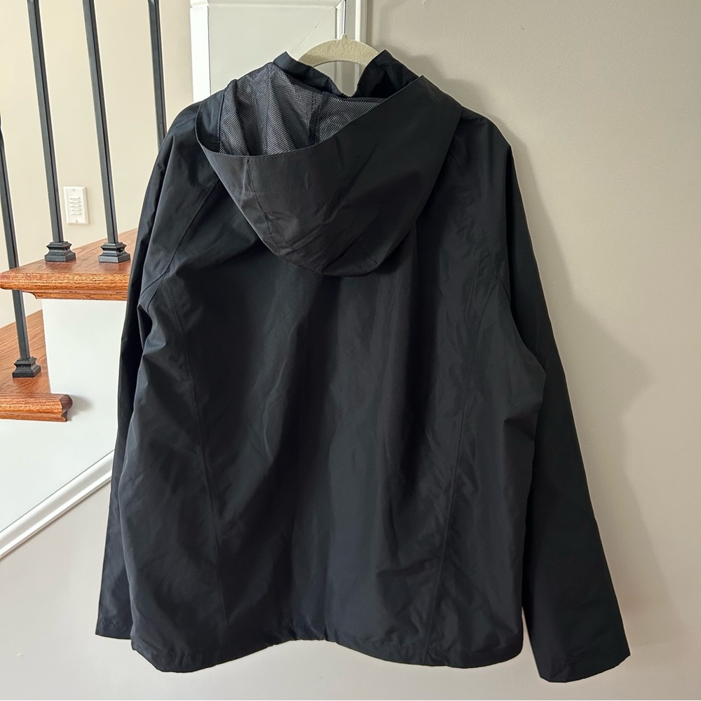 Men's Black Performance Jacket - Picture 3 of 12